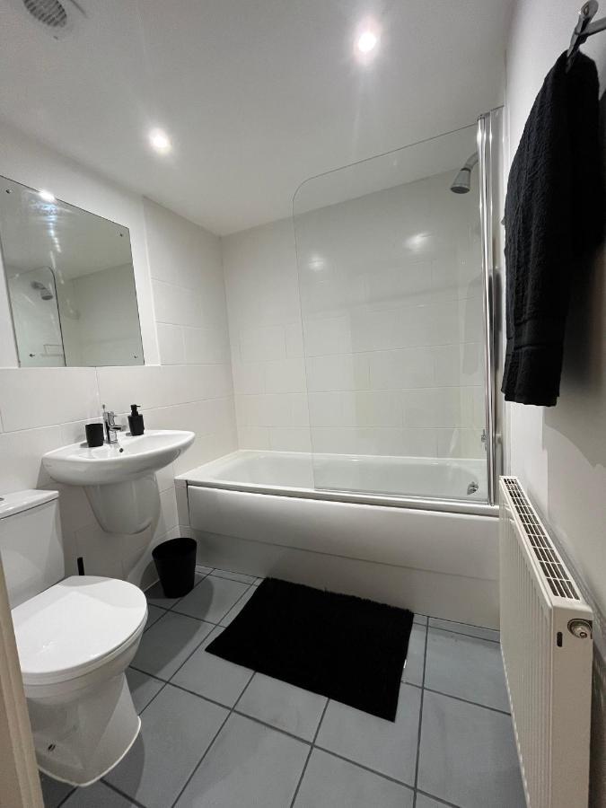 Beautiful Riverview Apartment Челмсфорд Экстерьер фото